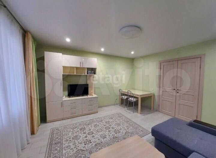 3-к. квартира, 77 м², 4/10 эт.