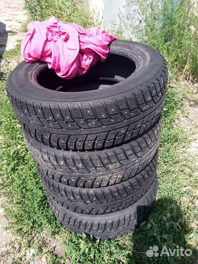 Kumho I'Zen KW22 205/60 R16 92T