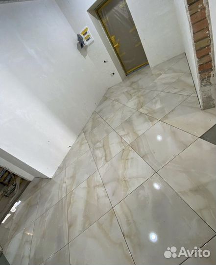 Плиточник укладка плитки