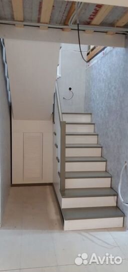 Лестница на второй этаж под ключ