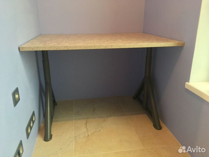 Стол IKEA Idasen