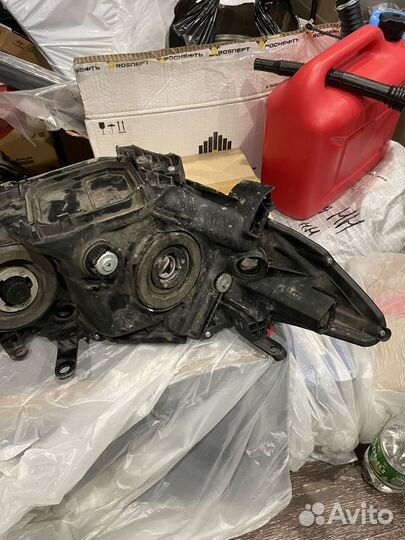 Фара Toyota Corolla 150