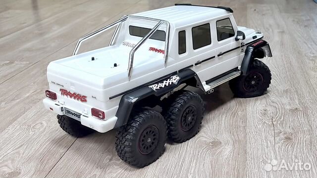 Traxxas TRX-6 Mercedes-Benz G63 AMG 6x6 белый