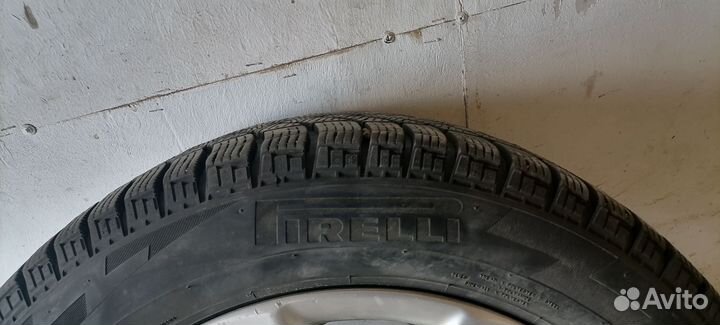 Комплект Pirelli ice zero FR 205 55 r16 на дисках