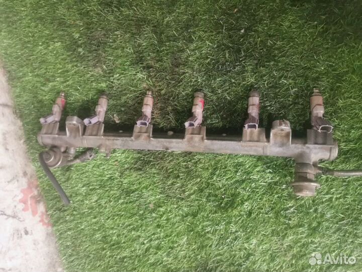 Топливная рамка с форсунками Toyota Chaser