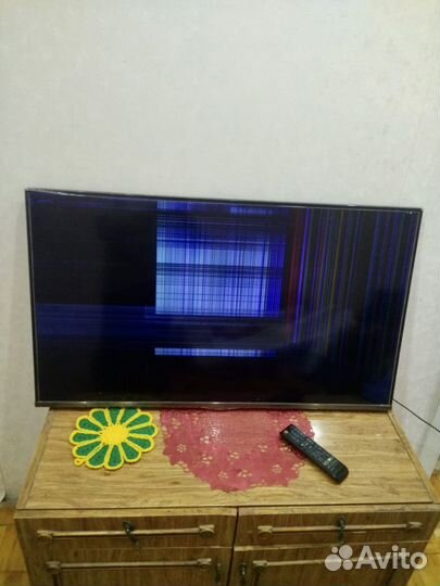 Телевизор samsung LED 40, разбит экран