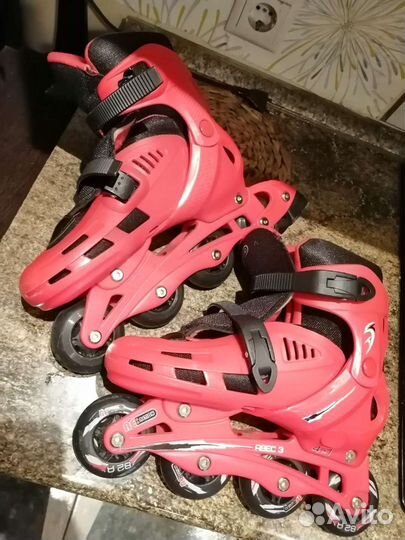 Роликовые коньки новые