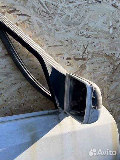 Дверь передняя правая Mercedes-Benz W202 C-Class