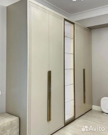 Шкаф распашной в стиле IKEA