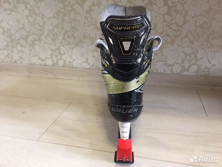 Хоккейные коньки бауэр