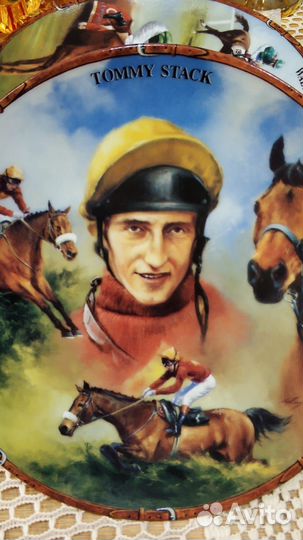 Тарелка Томми Стэк из коллекции Великие жокеи