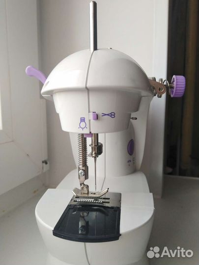 Детская швейная машинка