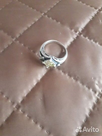 Серебряное кольцо