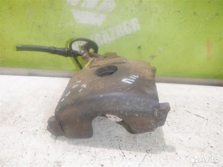 Суппорт передний правый Фольксваген Пассат Б3