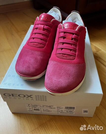 Новые кроссовки geox 37