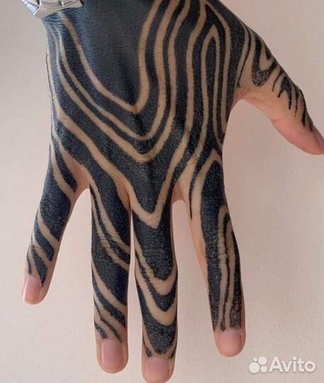 Тату на модельных условиях