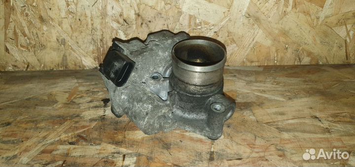 Заслонка дроссельная Renault Trafic II G9U