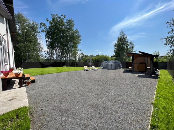 Коттедж 274,5 м² на участке 12 сот.