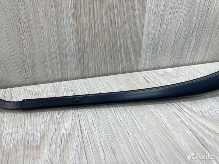 Поводок стеклоочистителя передний правый Kia Rio 4