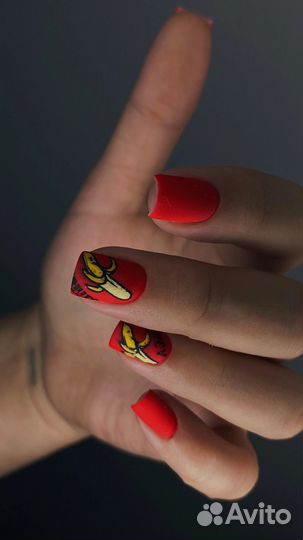 Маникюр/педикюр