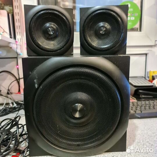 Акустика 2.1.Thonet Vander dass HK096-03526