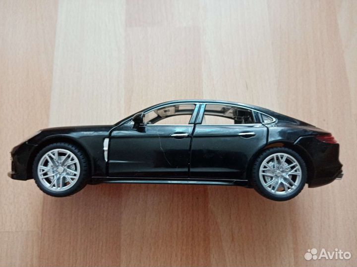 Машина со звуковыми эффектами