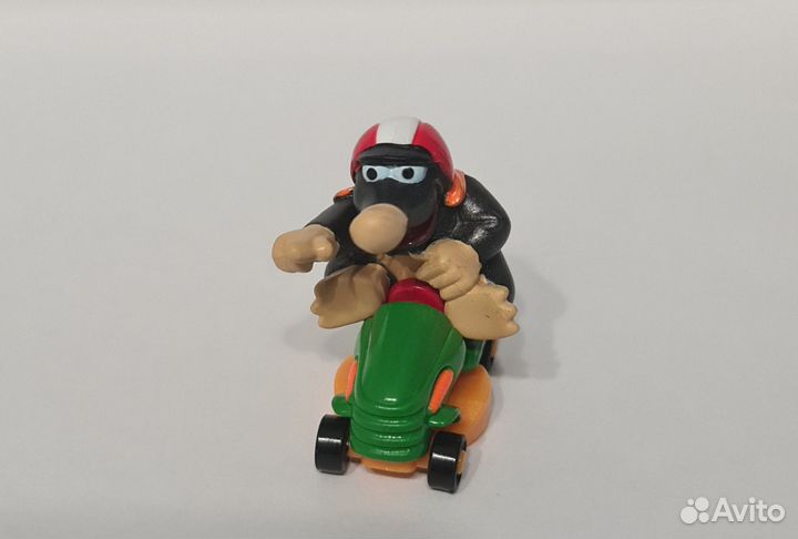 Игрушки из киндера