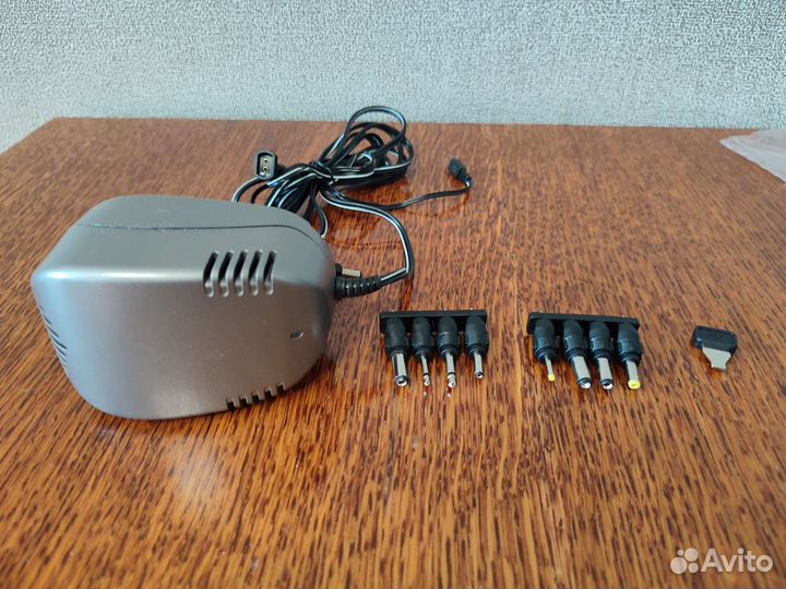 Адаптер / блок питания robiton DN1000