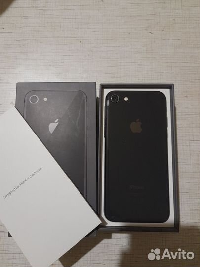 iPhone 8, 64 ГБ