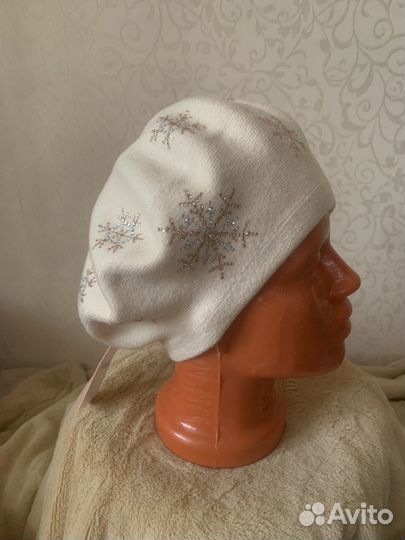 Берет женский зимний