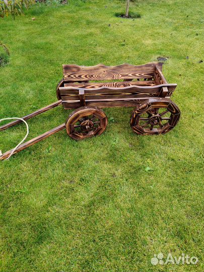 Тележка садовая декоративная