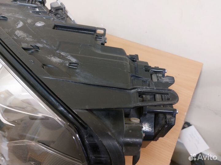 Фара левая Volkswagen Touareg NF 7P1941751