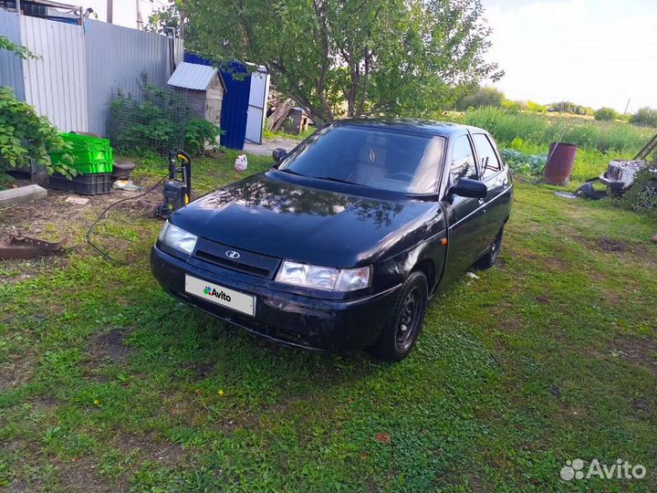 ВАЗ 2112 1.5 МТ, 2003, битый, 175 000 км