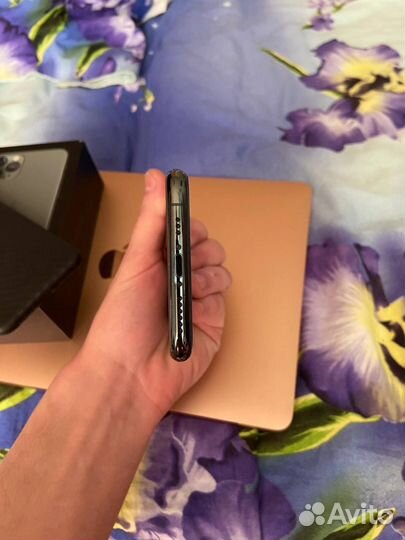 iPhone 11 Pro, 64 ГБ