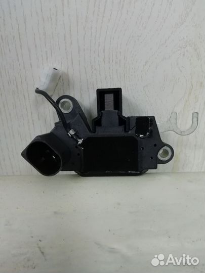 Регулятор напряжения Приора Калина 115а Новый