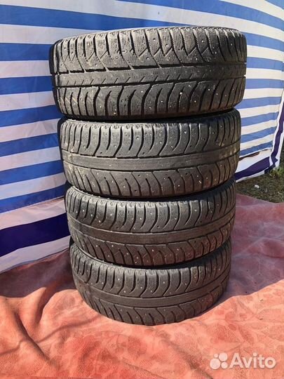 Bridgestone Ice Cruiser 7000 195/55 R15 40B