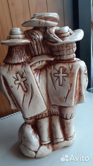 Ковров фигурка из глины, 3 мушкетера, глина