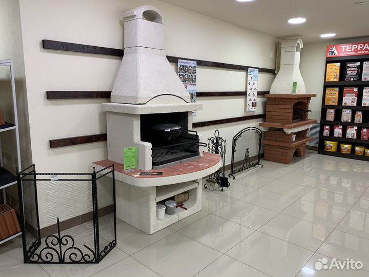 Мангал с чугунной решеткой под стейк