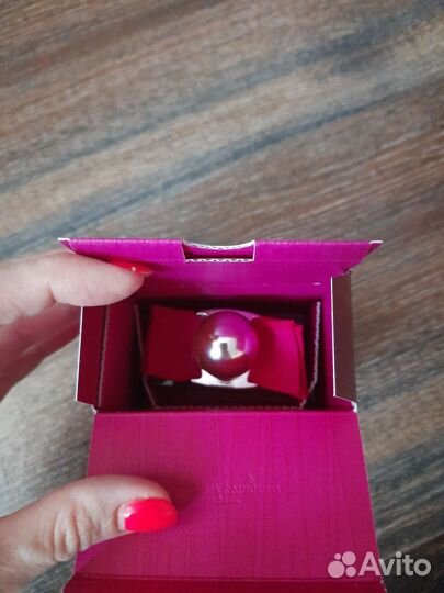 Парфюмированная вода новая Salvatore Ferragamo жен