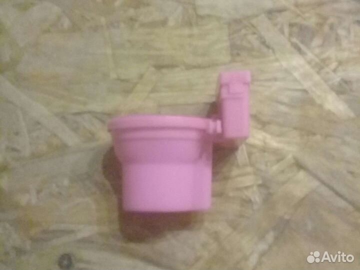 Унитаз кукольный розовый