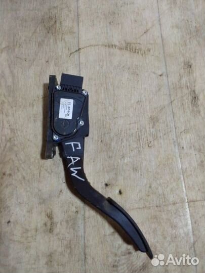 Педаль газа Faw Besturn B-50 1.6 BWH 2012