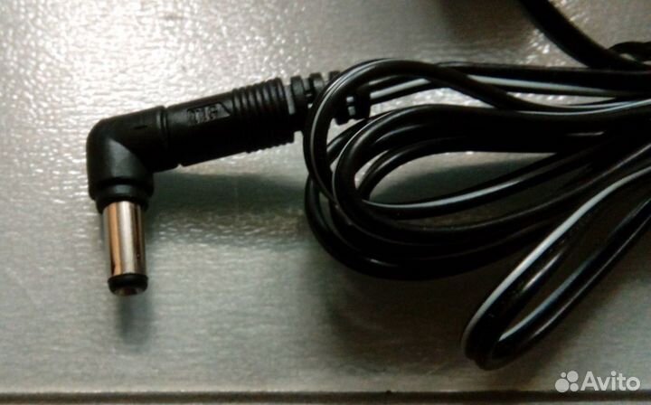 Блок питания 9В robiton