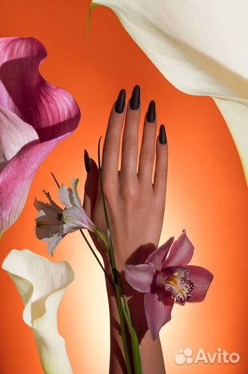 Модель на маникюр с покрытием гель- лак