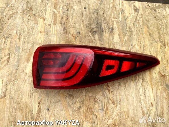 Фонарь задний правый Kia Sportage 4 дорест