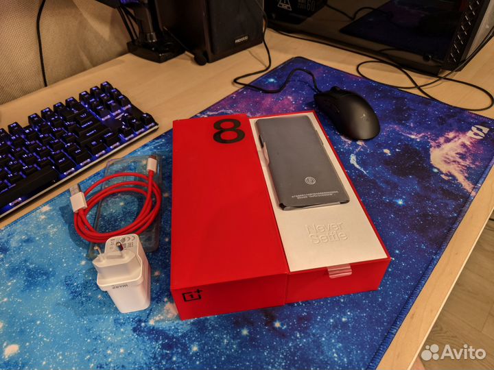 OnePlus 8, 8/128 ГБ