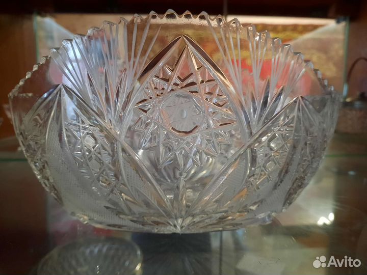 Хрустальная ваза