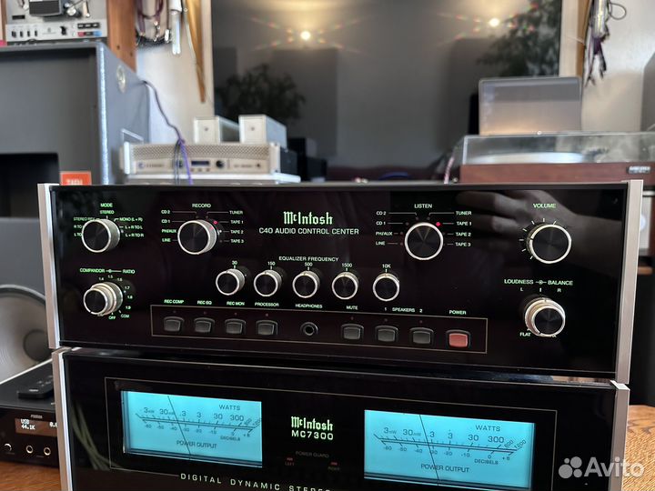 Усилитель McIntosh MC 7300 + предусилитель С40