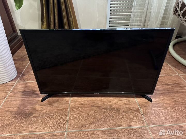 Телевизор SMART tv 32