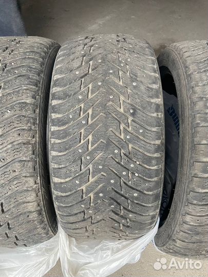 Nokian Tyres Hakkapeliitta 8 255/40 R19 100