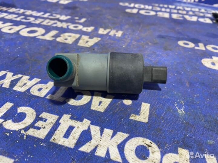 Моторчик омывателя лобового стекла Renault Logan 1